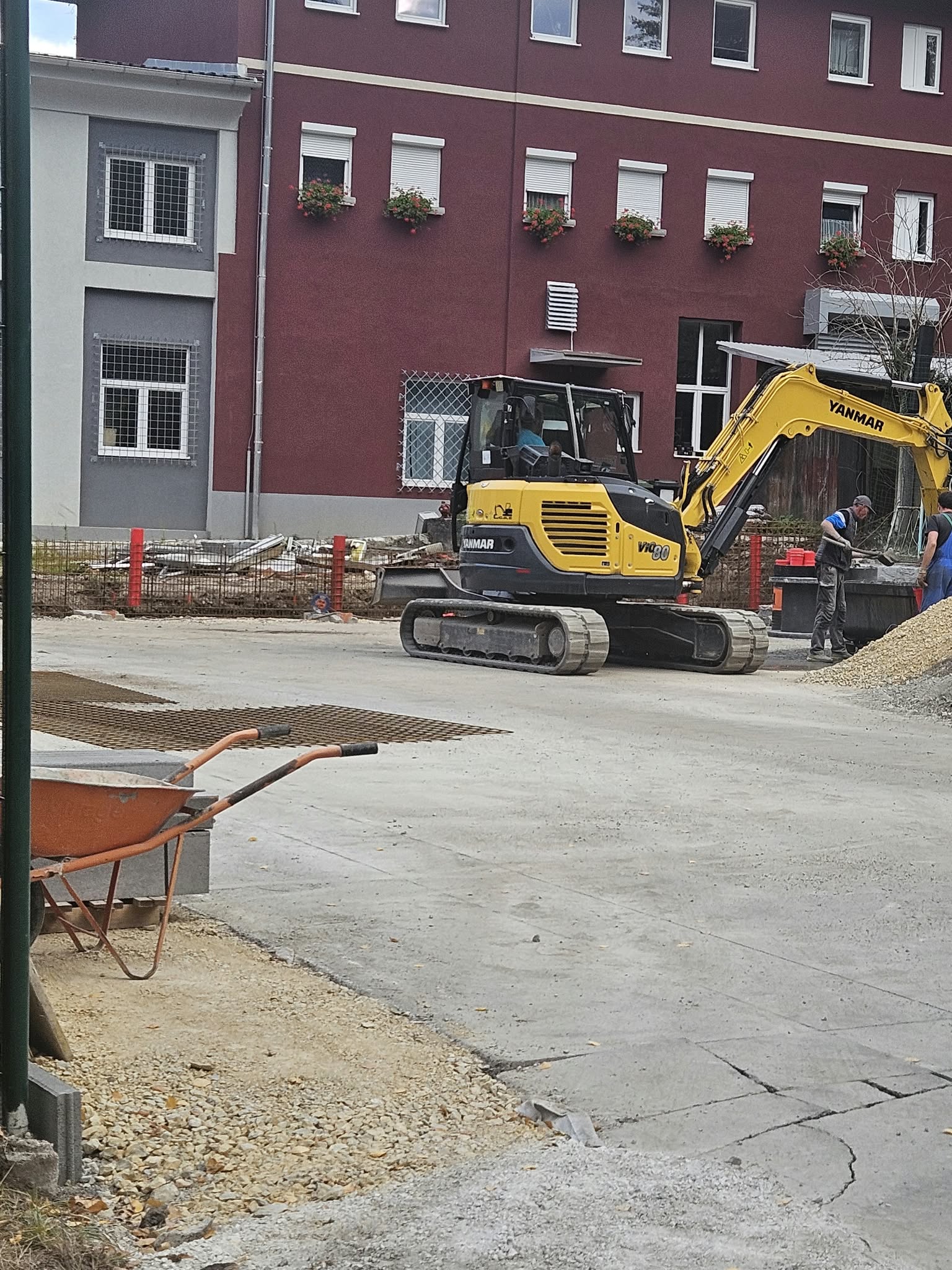 Dela na igrišču v Žerjavu