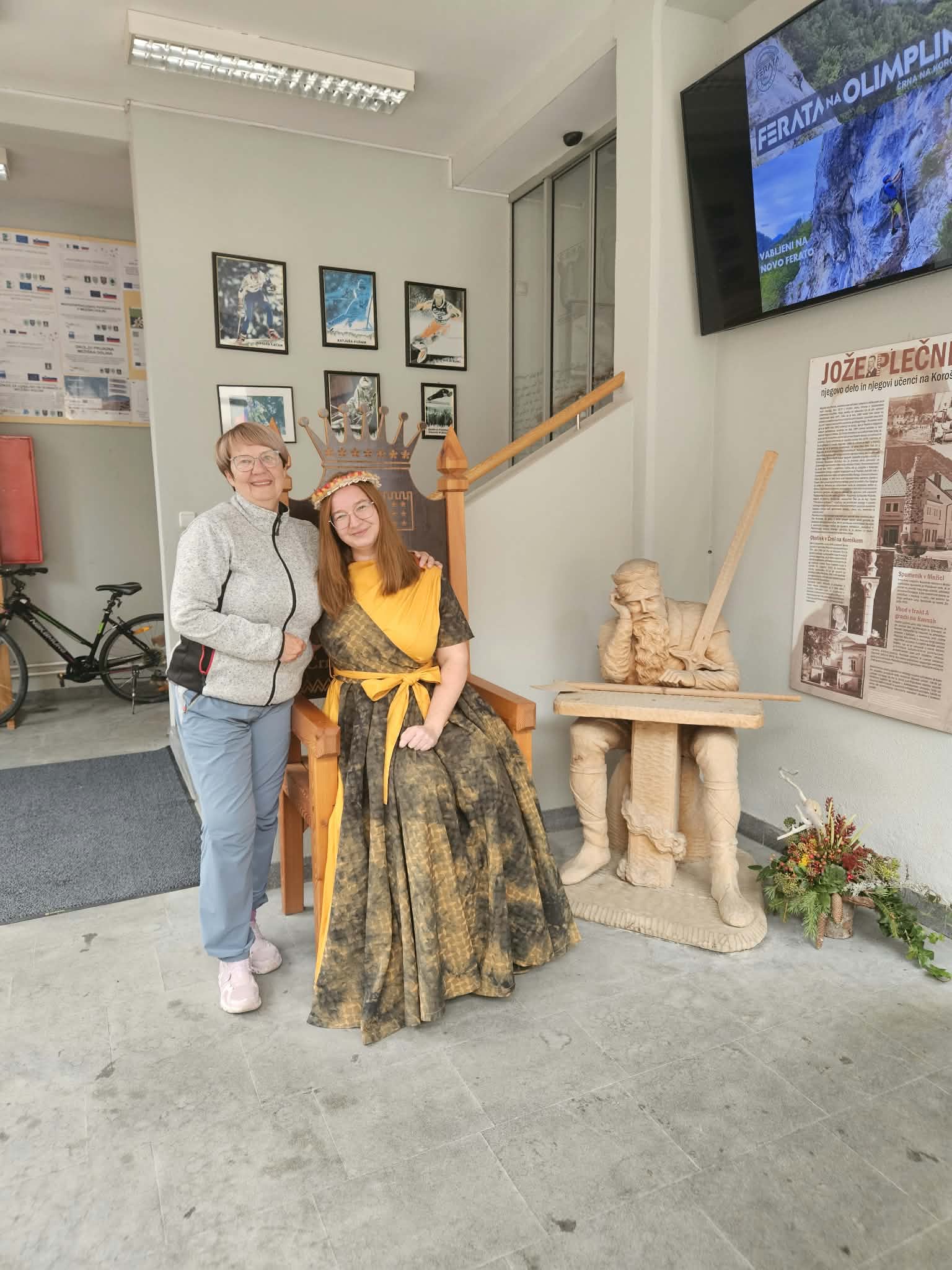 Prijeten obisk Moštne dečve iz Šentanela